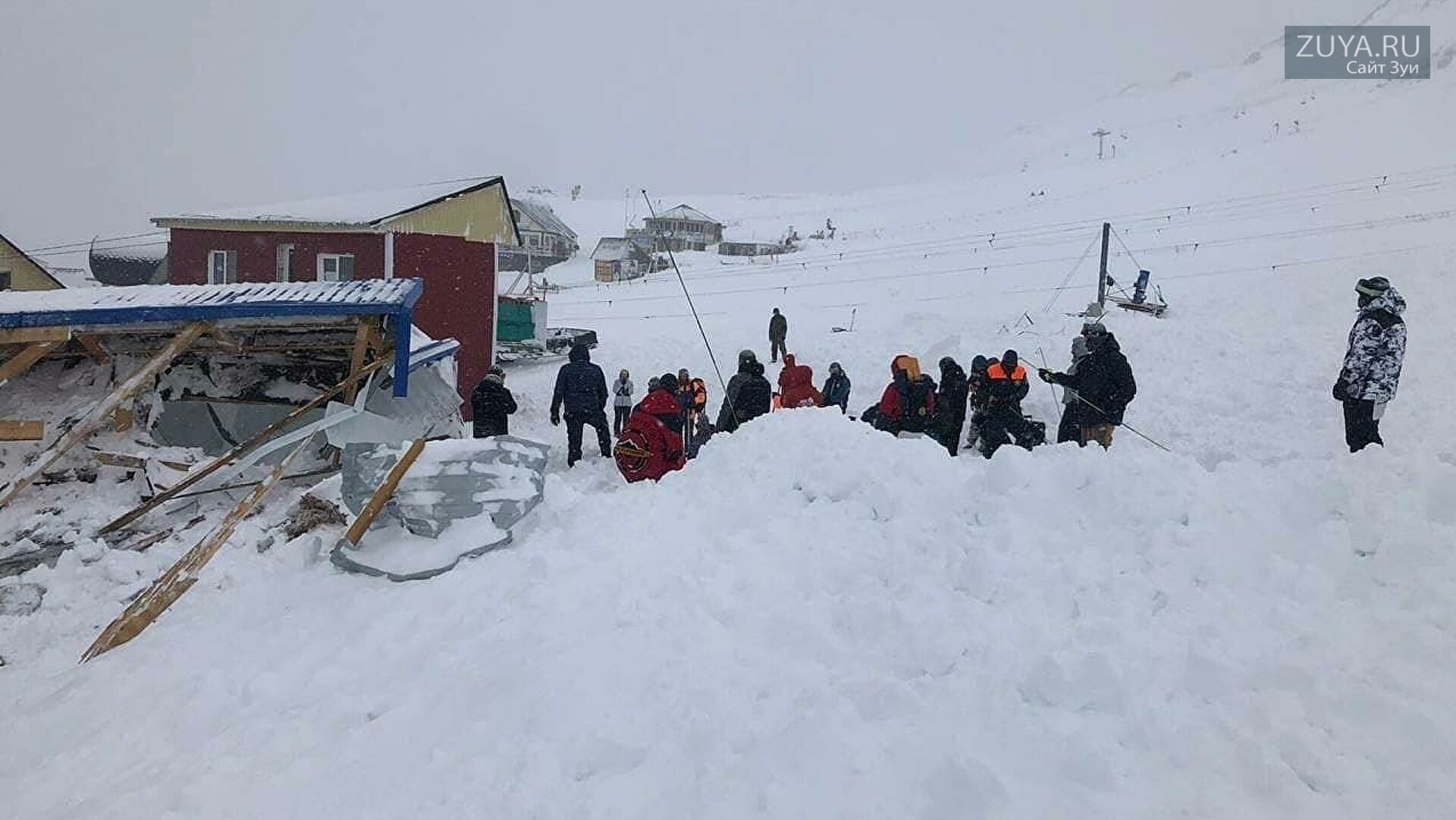 домбай сход лавины. лавина в домбае 2021. домбай в карачаево-черкесии лавина. домбай сход лавины вчера. мчс кчр домбай.