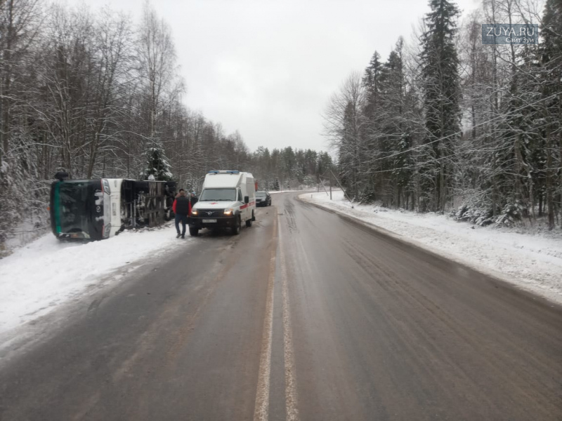 ДТП с участием автобуса в Карелии фото